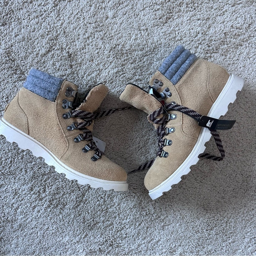 Sorel Tan Suede Lace-Up Winter Boots with Gray Collar